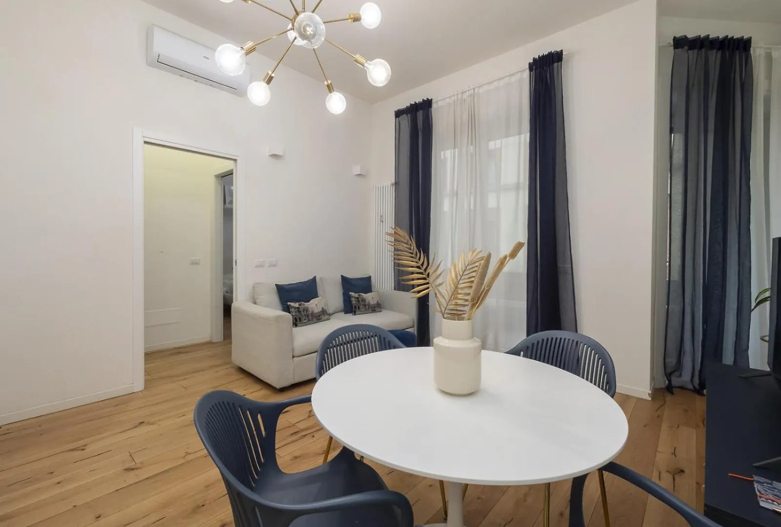 Central & Modern Porta Vittoria-Duomo Apartments By Rentopolis ميلان إيطاليا